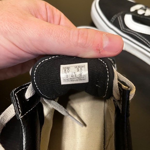 Unisex Black and white Old Skool Vans - Picture 6 of 6